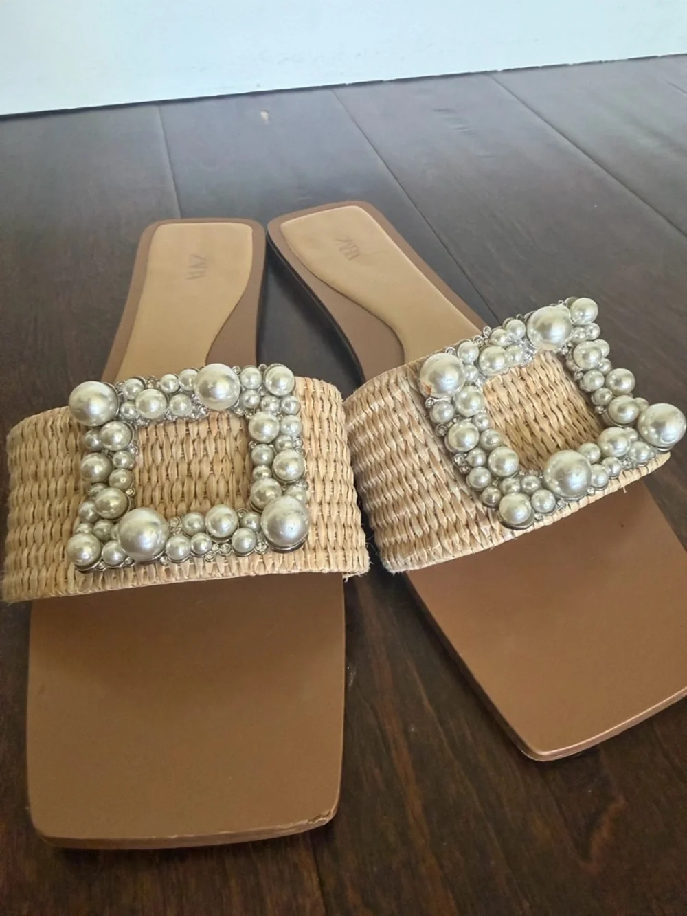 Zara Tan Raffia Slide Sandals with Pearl-Embellished Buckle - Picture 2 of 6